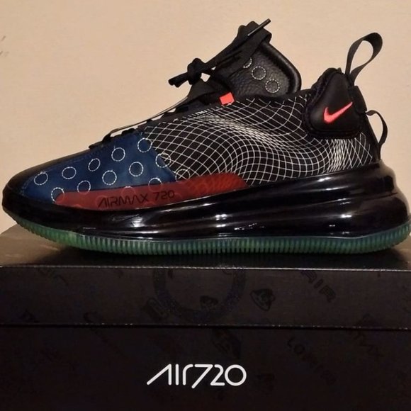 RARE NIKE AIR MAX 720 WAVES